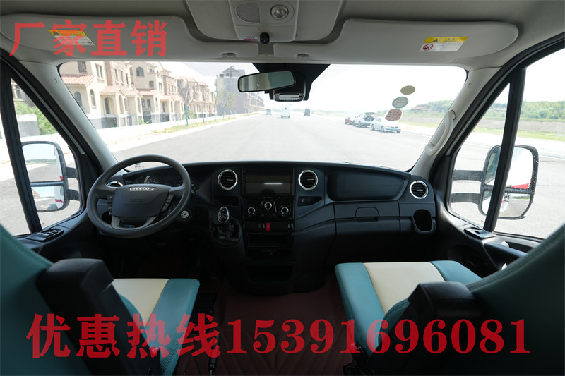 b型房車后置廚衛(wèi) 新款后置獨(dú)立廚衛(wèi)房車!帶航空座椅能商務(wù)接待,適合老兩口